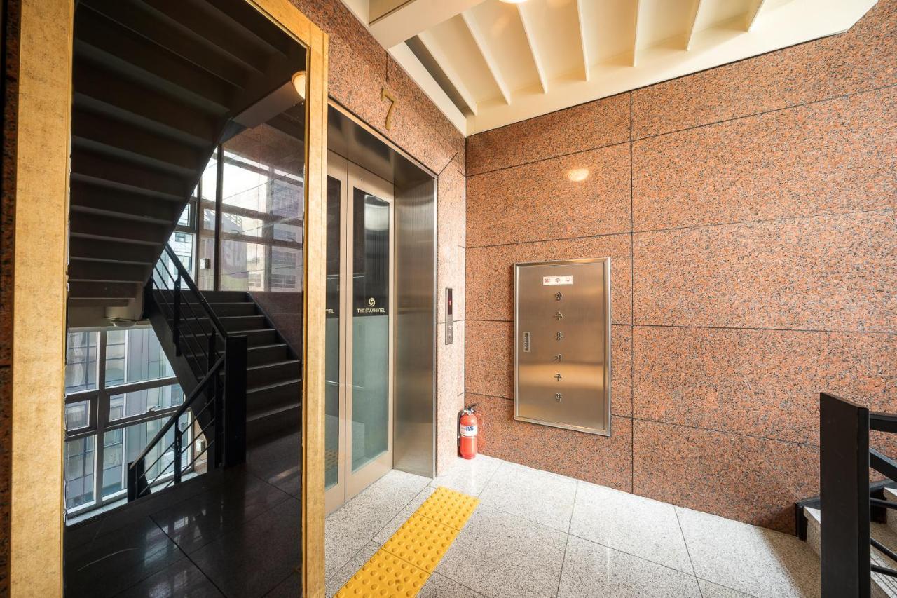 The Stay Hotel Myeongdong Сеул Экстерьер фото